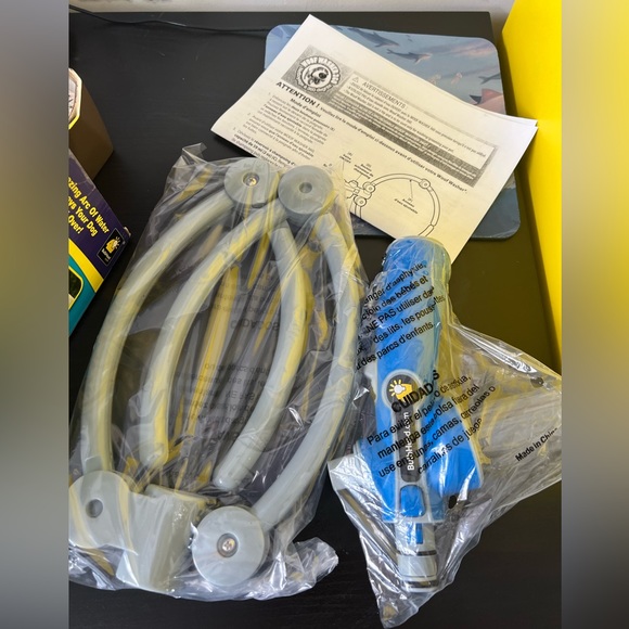 [Free add on item] Woof Washer 360. As seen on TV! 360 Degree cleaning for dogs. - Picture 3 of 3